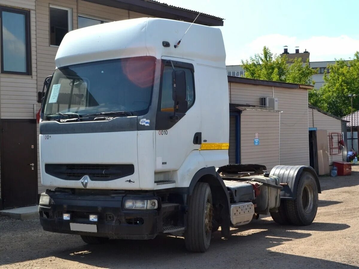 Тягачи седельные рено премиум бу купить. Renault Premium 340. Renault Premium 1998. Рено премиум 1998 года. Рено премиум 340 18.