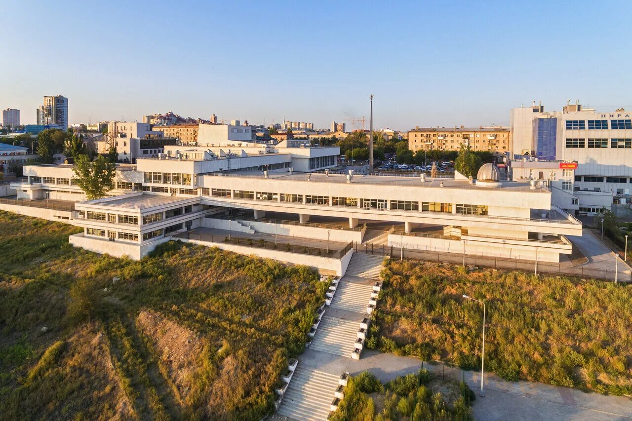 эмблема дюц. дворец пионеров волгоград. моу дюц волгограда. дюц на краснознаменской в волгограде. дворец пионеров волгоград.