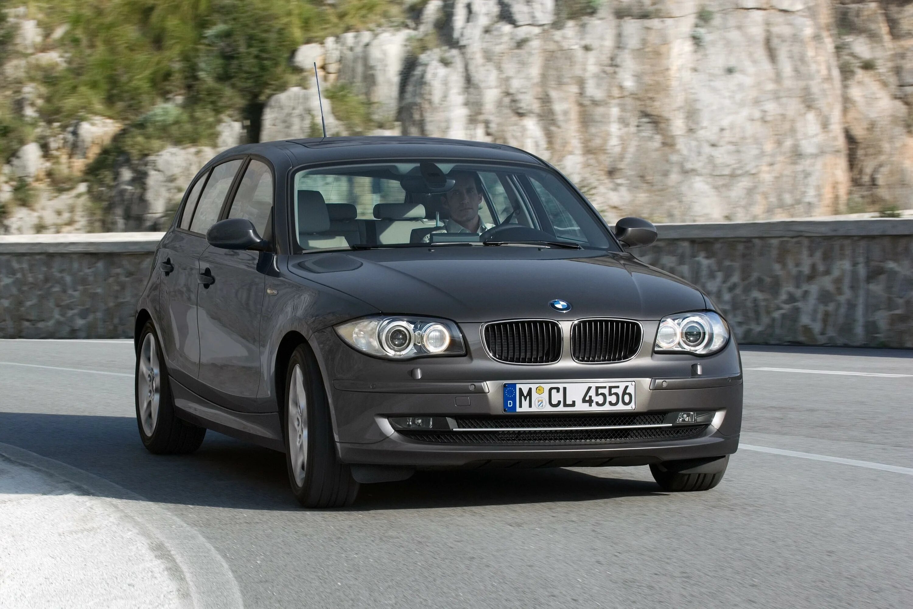 Е i. БМВ 118i е87. БМВ е87 седан. BMW 1er e87. BMW 1 Series (e87).