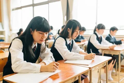 PISA 課 後 補 習 調 查 以"學 科 補 習"為 主.也 就 是 15 歲 中 學 生 針 對 學 校 教 授... 
