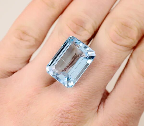 Топаз в карате. Топаз в карате. Топаз 0. Кольцо топаз 70 карат. Топаз в карате.