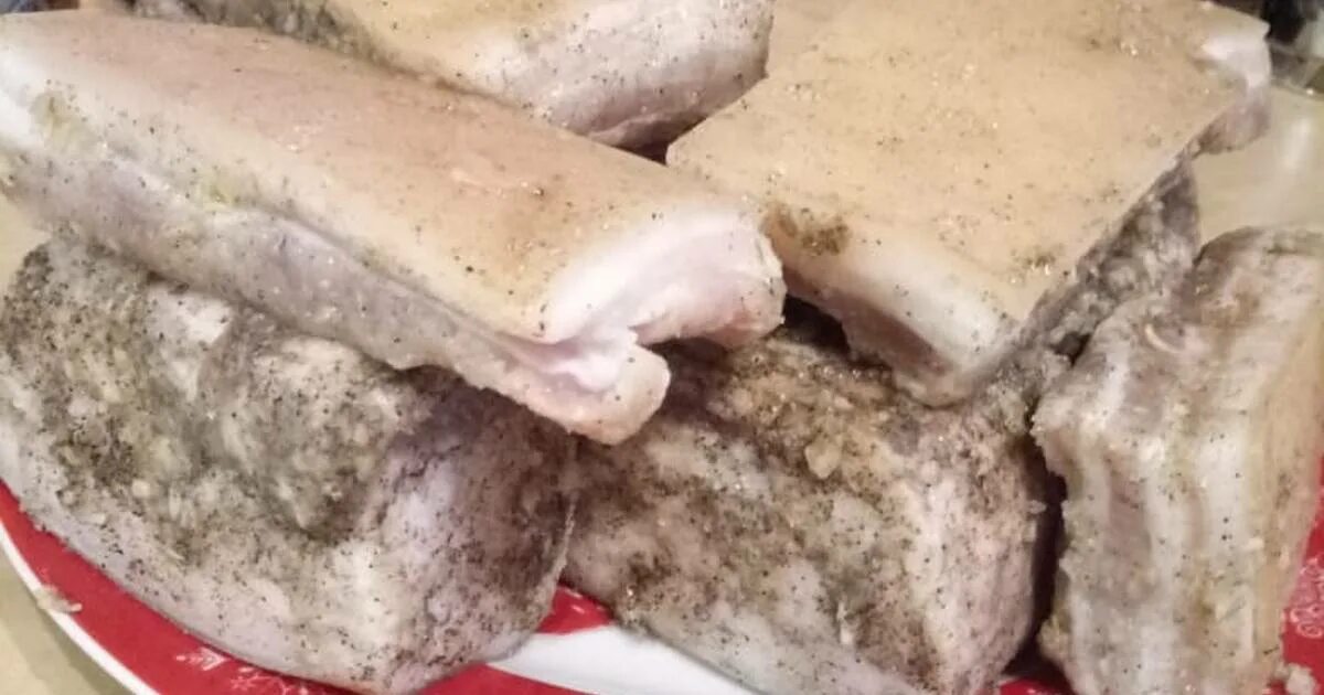 засолка сала сухим. рецепт сала сухим способом с чесноком. сало соленое калинка. ящик для засолки сала. рецепт сала сухим способом с чесноком.