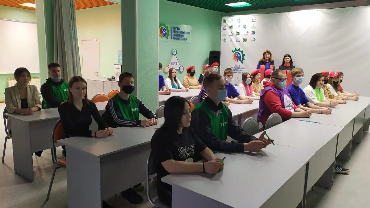 Тбмк. Преподаватели томского базового медицинского колледжа. Томск базовый. Огбпоу томский базовый медицинский колледж. Томский базовый медколледж фото.