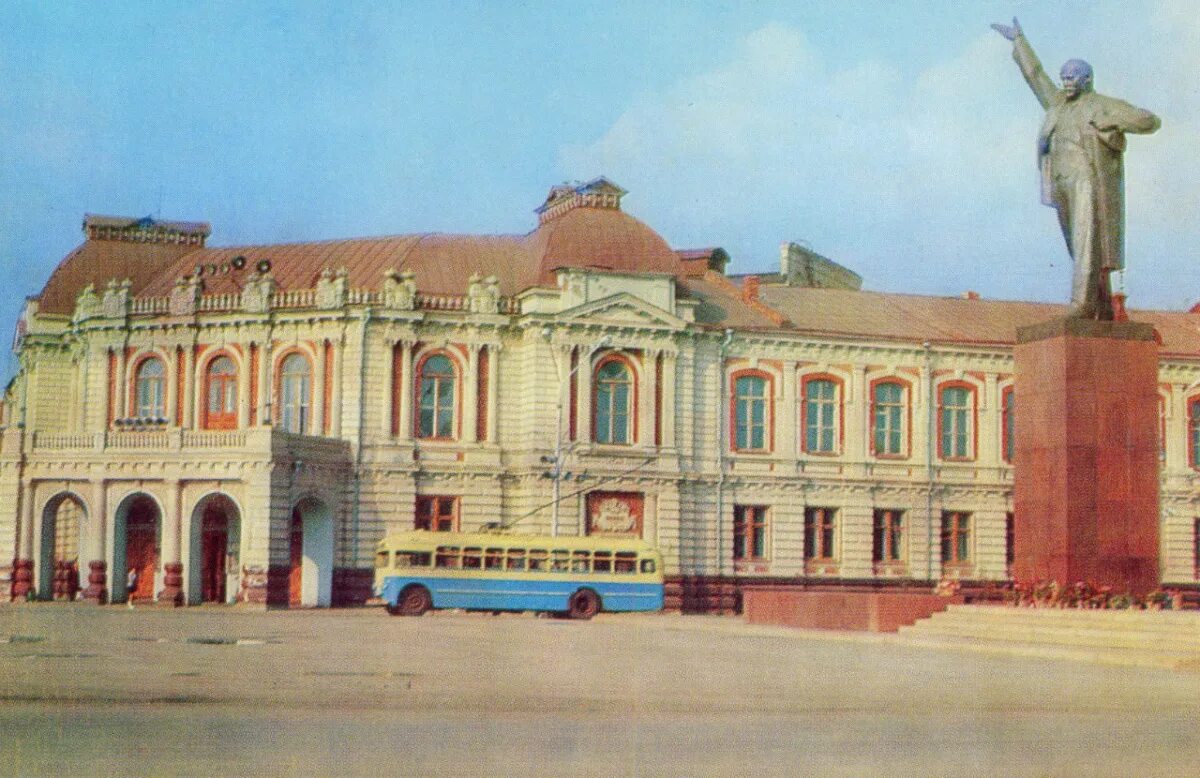 Тамбов 50 годов. Тамбов 80-е. тамбов в 60-е. старый тамбов привокзальная площадь. старый тамбов площадь ленина интернациональная улица.