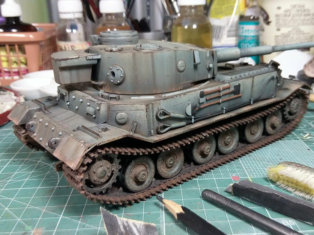 Tiger 1 Porsche. Тигр Порше 1/35. Модель тигр Порше 1/35. Тигр Порше танк. Танк тигр порше