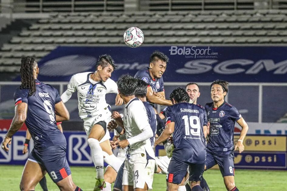 Live persib vs persebaya. Семаранг - Персебая Сурабая. Arema Kana 9 photos.