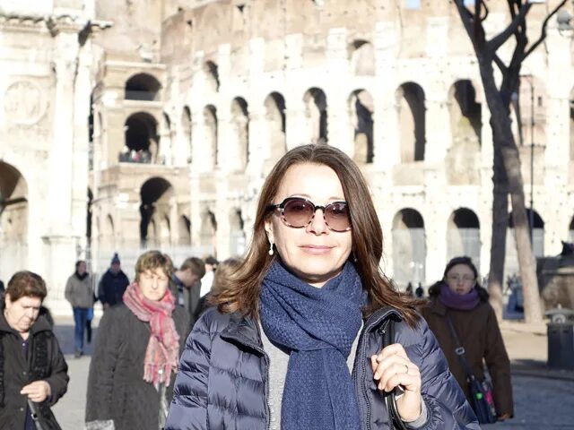 Экскурсовод в риме. Женщина фотограф в риме. Экскурсия ватикан по ватикану. Гид рим экскурсии. Светлана синица гид в риме.