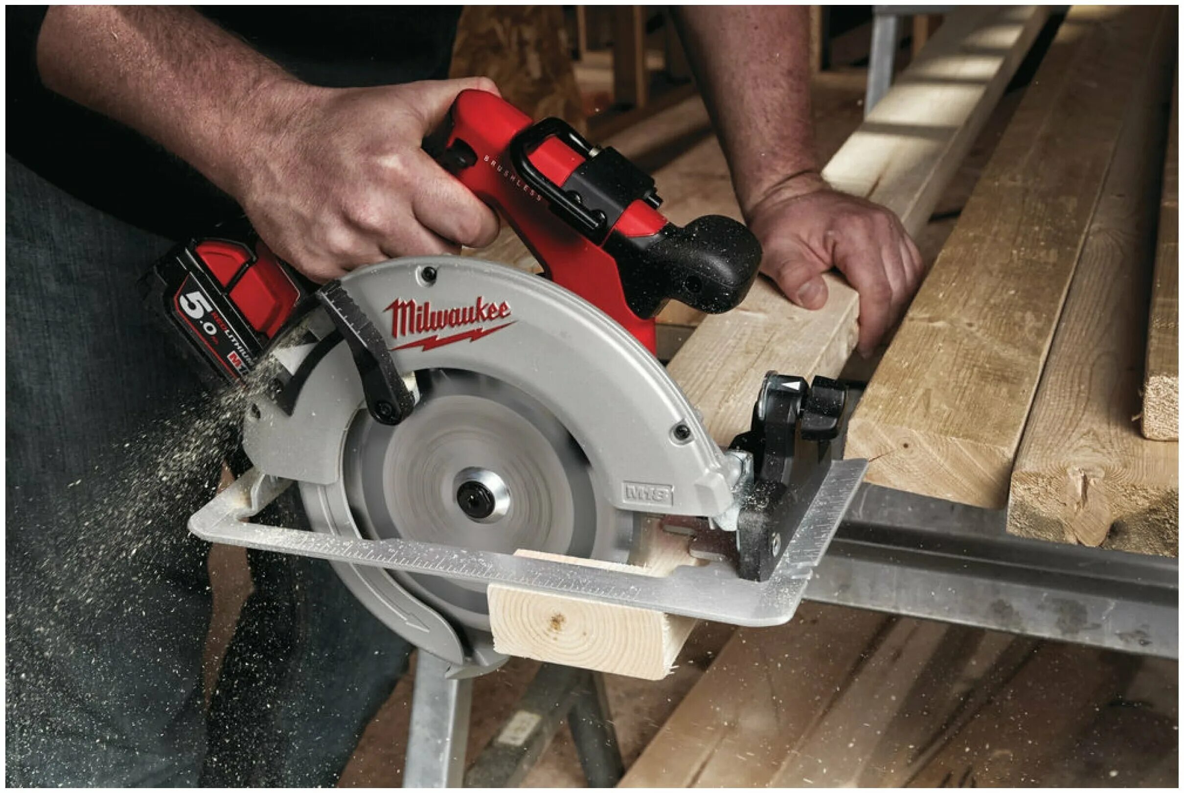 Milwaukee m18 циркулярная пила. Пила Milwaukee m18 blcs66-0. Milwaukee fuel m18 циркулярка. Циркулярная пила Милуоки 18 в. Сборка аккумуляторной пилы