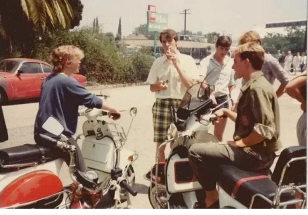 Калифорния 70-е. Калифорния 70е мода. 70е Лос Анджелес сёрфинг. Калифорния 1980-е. Mod s world