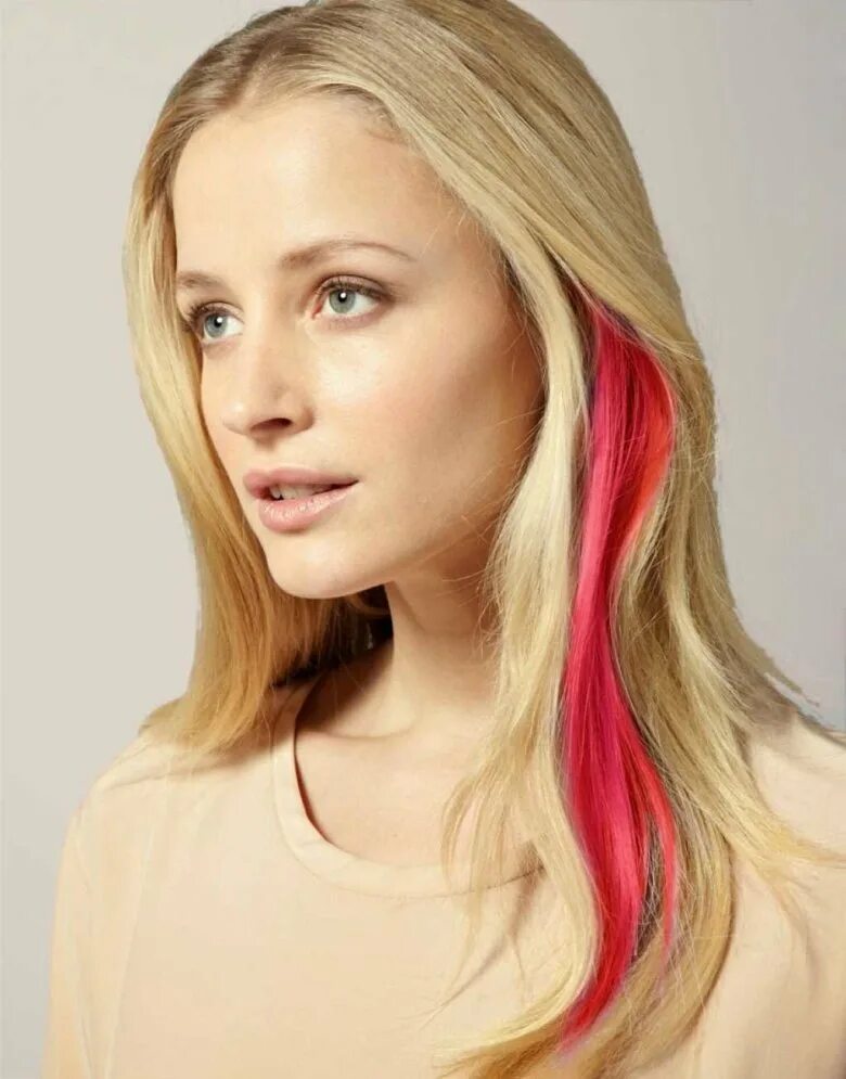 Красить 1 лицо. Разноцветные пряди. Разноцветные пряди волос. Цветные пряди на светлых волосах. Розовые пряди.