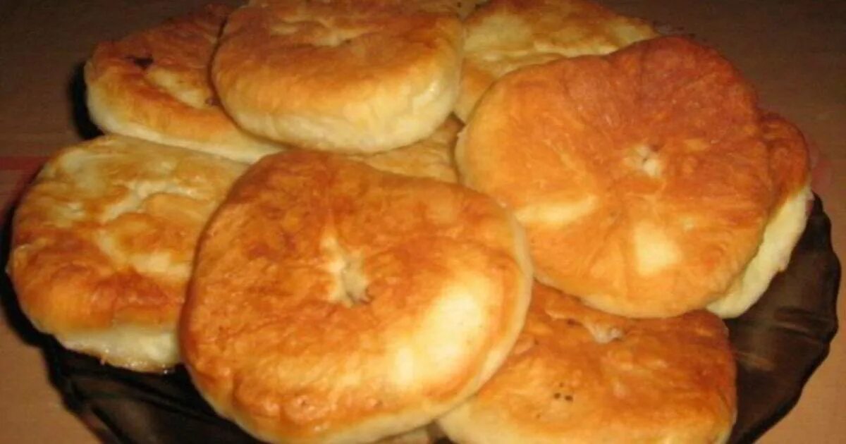Беляши на дрожжевом тесте на сковороде рецепт. Беляши с мясом на сковороде.