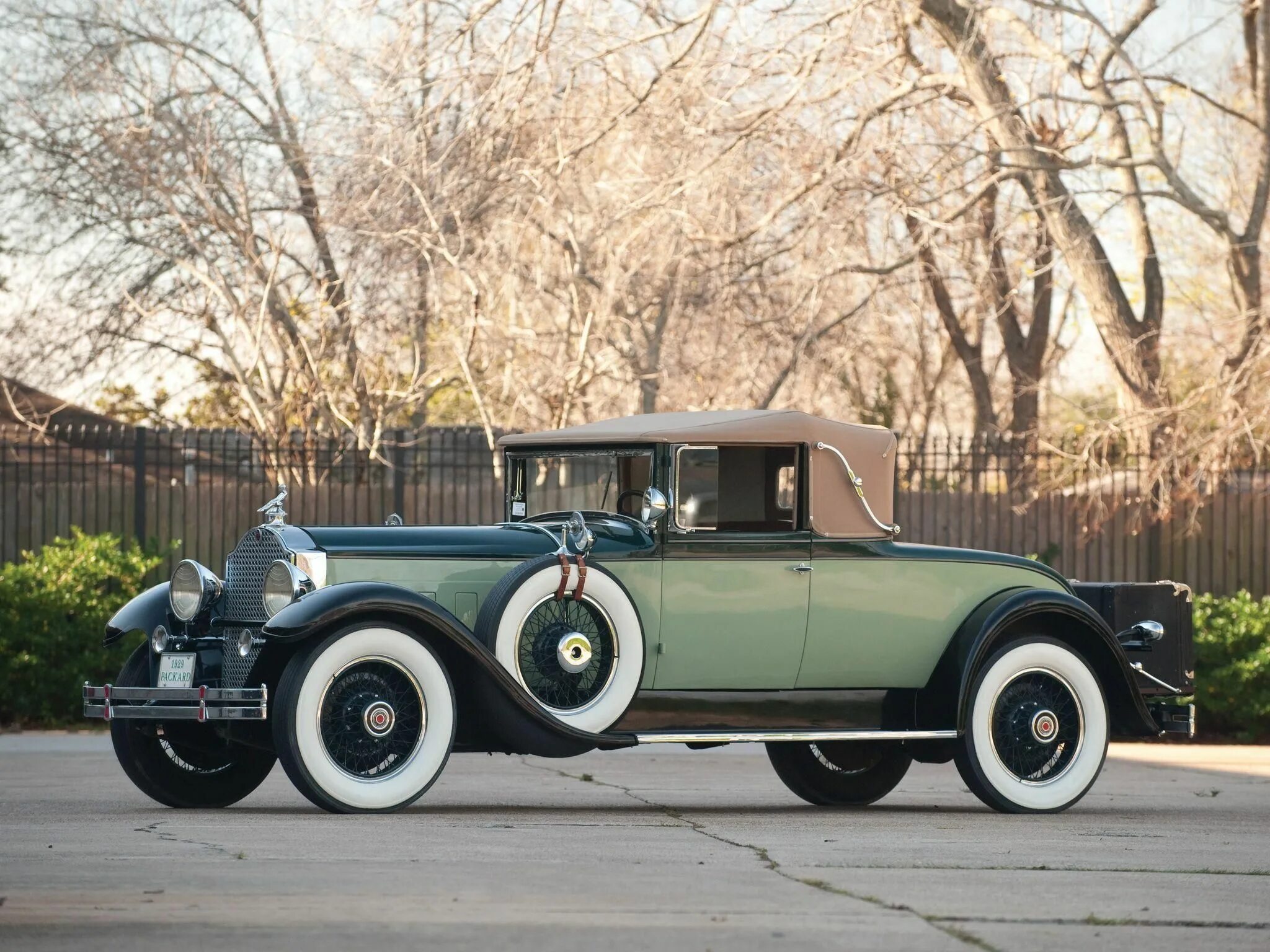 Packard motor car company. Паккард 1929. Ретро автомобили паккард. Авто пакарт. Паккард автомобиль 1934 coupe.