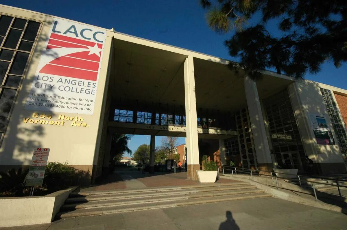 Лос Анджелес колледж. Los Angeles community College District. City College in the los Angeles. Хаббард колледж Лос Анджелес.