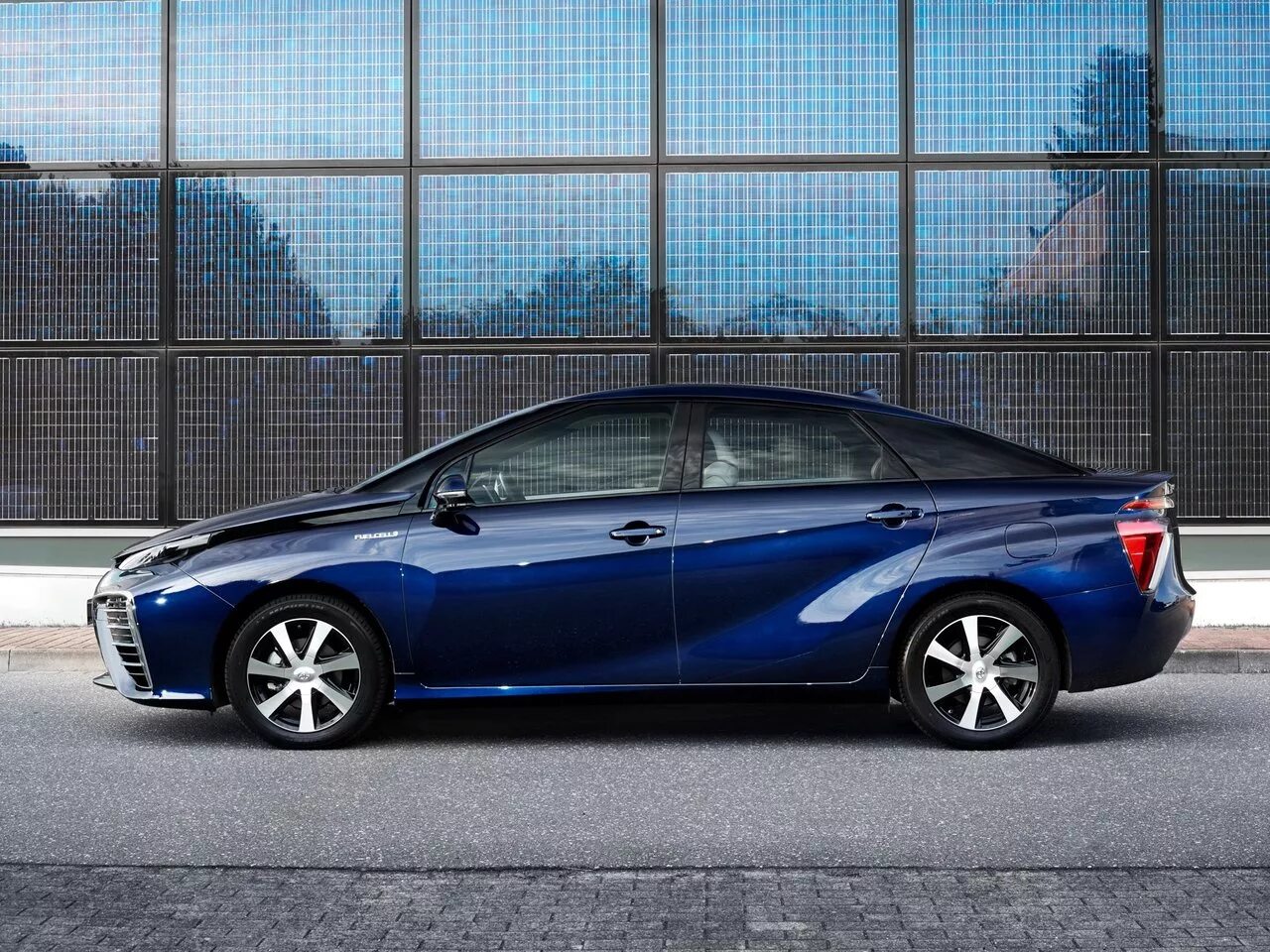 Водородная toyota mirai. Toyota mirai 2015. Toyota mirai 2015. Toyota mirai 1. Toyota mirai 2022.