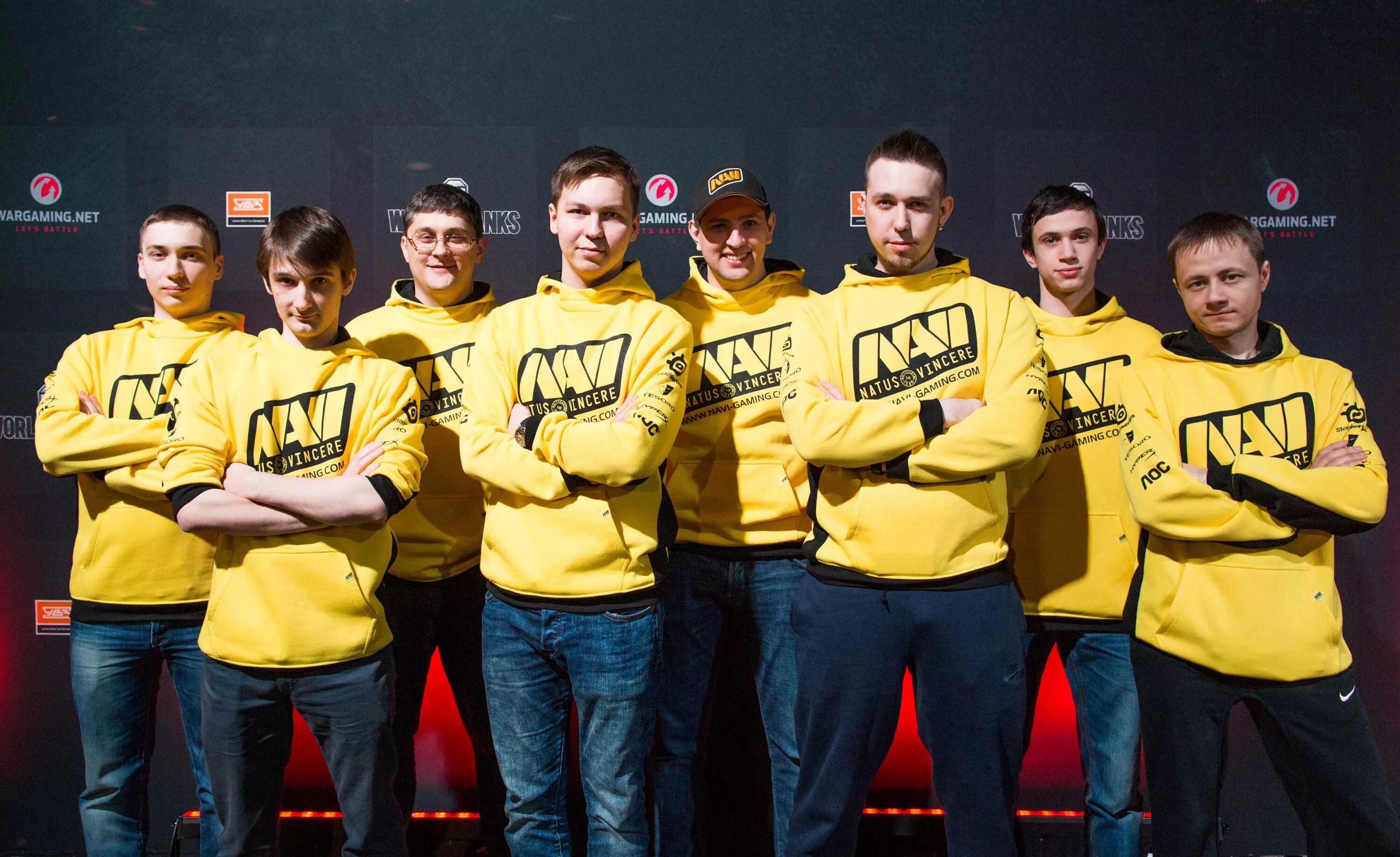 Natus vincere состав. Киберспортивная команда Navi. Команда нави вот. Команда нави 2013 дота 2. Игрок Navi WOT.