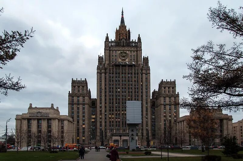 высотка мид