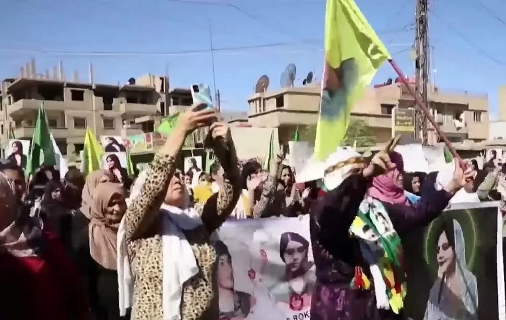 7 октября иран. Парламент ирана фото. Флаг иранской оппозиции. Митинги в армении. Иранские народы.