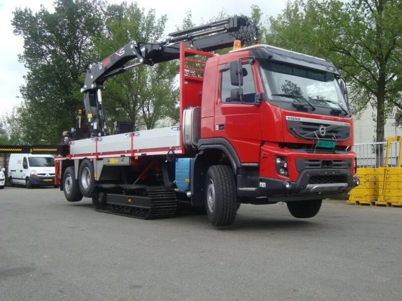 Эвакуатор 6 тонн. Манипулятор Volvo fl6 красный. Манипулятор Вольво 6х6. Манипулятор Вольво 10 тонн. Бортовой Вольво 6х6 с КМУ.