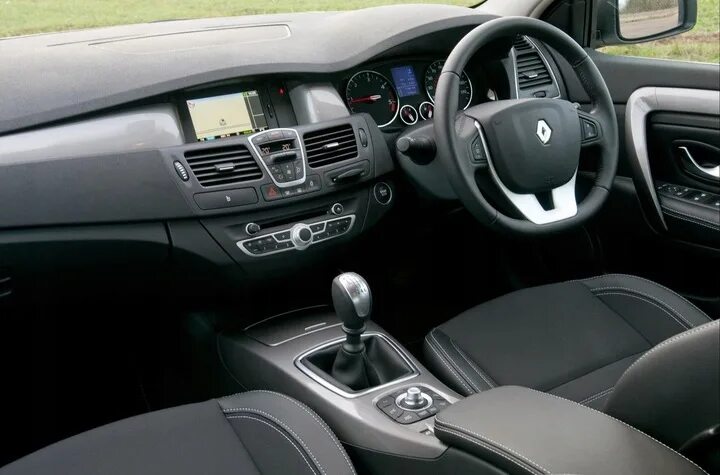 Renault Laguna Coupe - цена и характеристики, фотографии и обзор