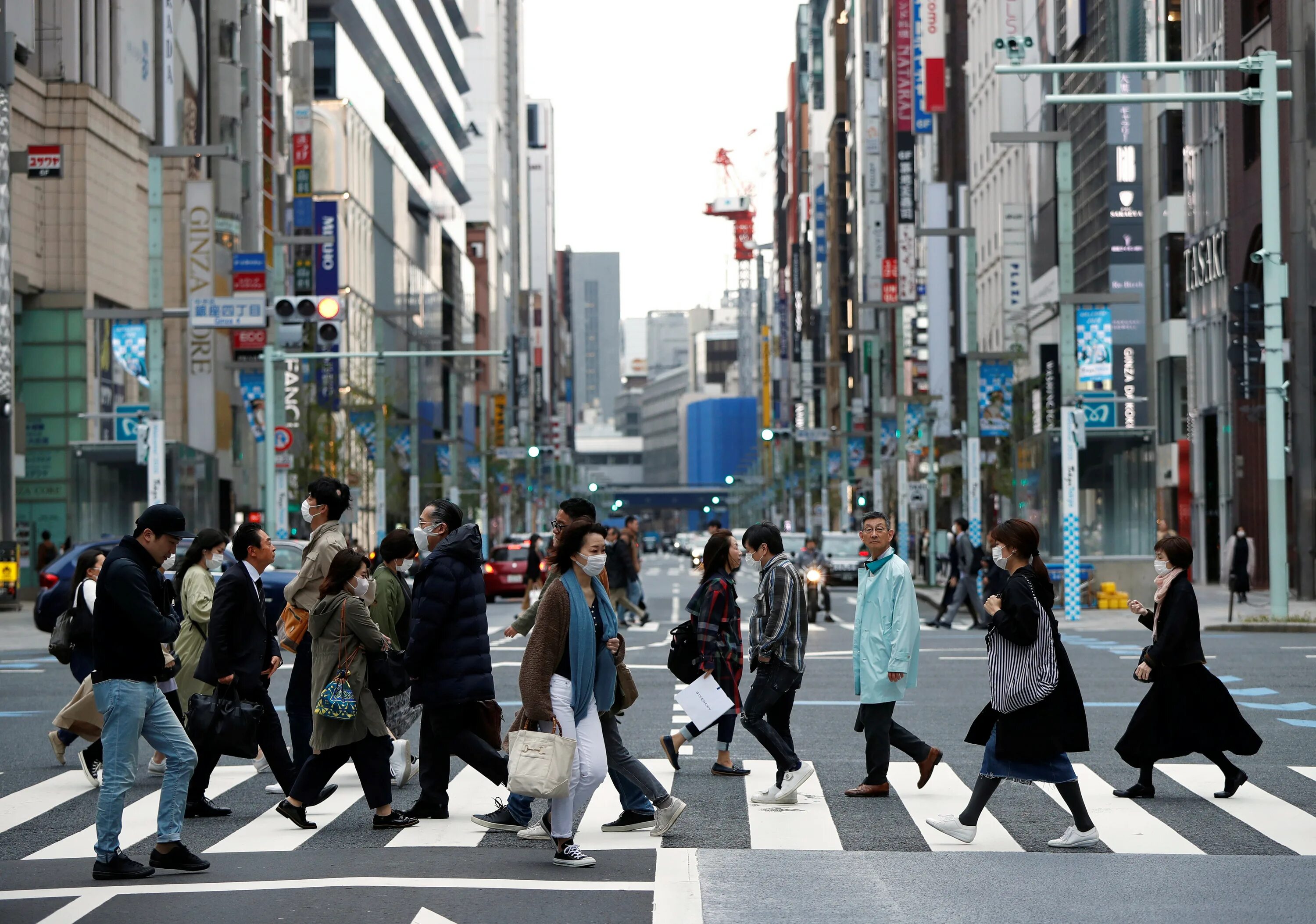Сколько человек проживает в японии. Токио ковид. Токио люди 2022. Население Токио 2022. Японцы в Токио.