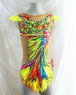 Желтый гимнастики купальник