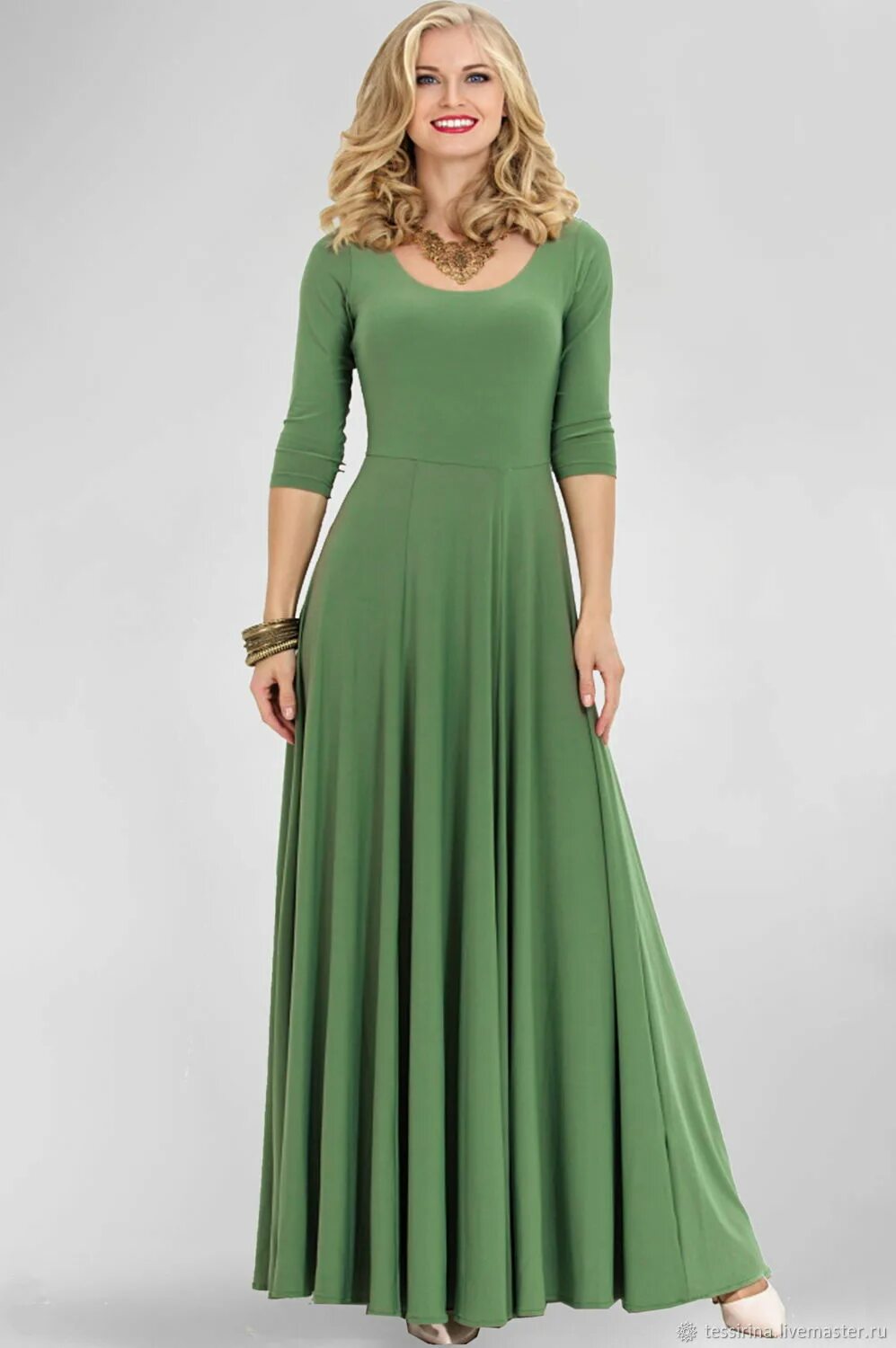 Модели длинных рукавов. Зеленое платье. Длинное трикотажное платье. Длинное платье из трикотажа. Красивое зеленое платье.