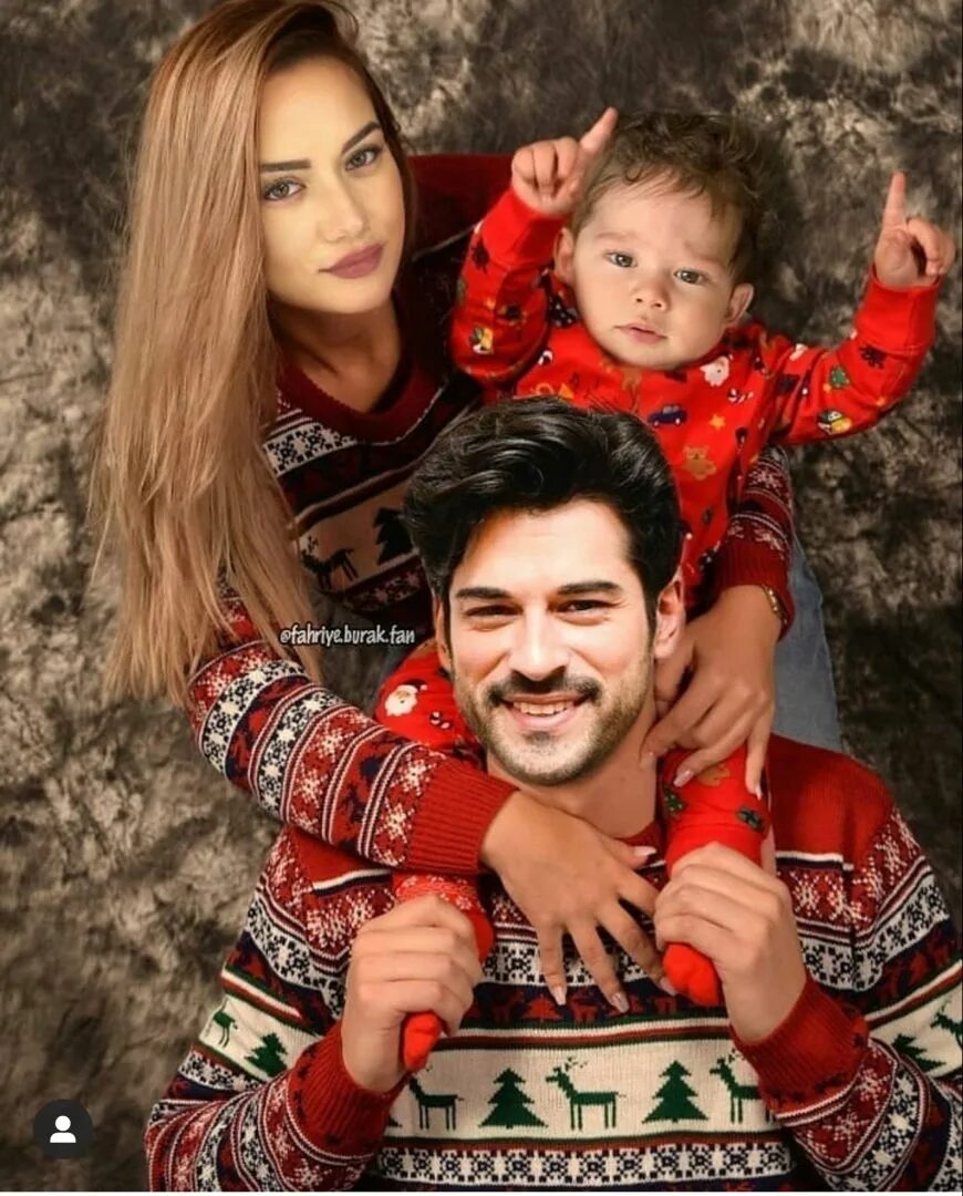 Королёк птичка певчая турецкий сериал бурак озчивит и фахрие. Семья турецкий турк. Семья турецкий турк. Семья турецкий турк. Фахрие эвджен 2022.