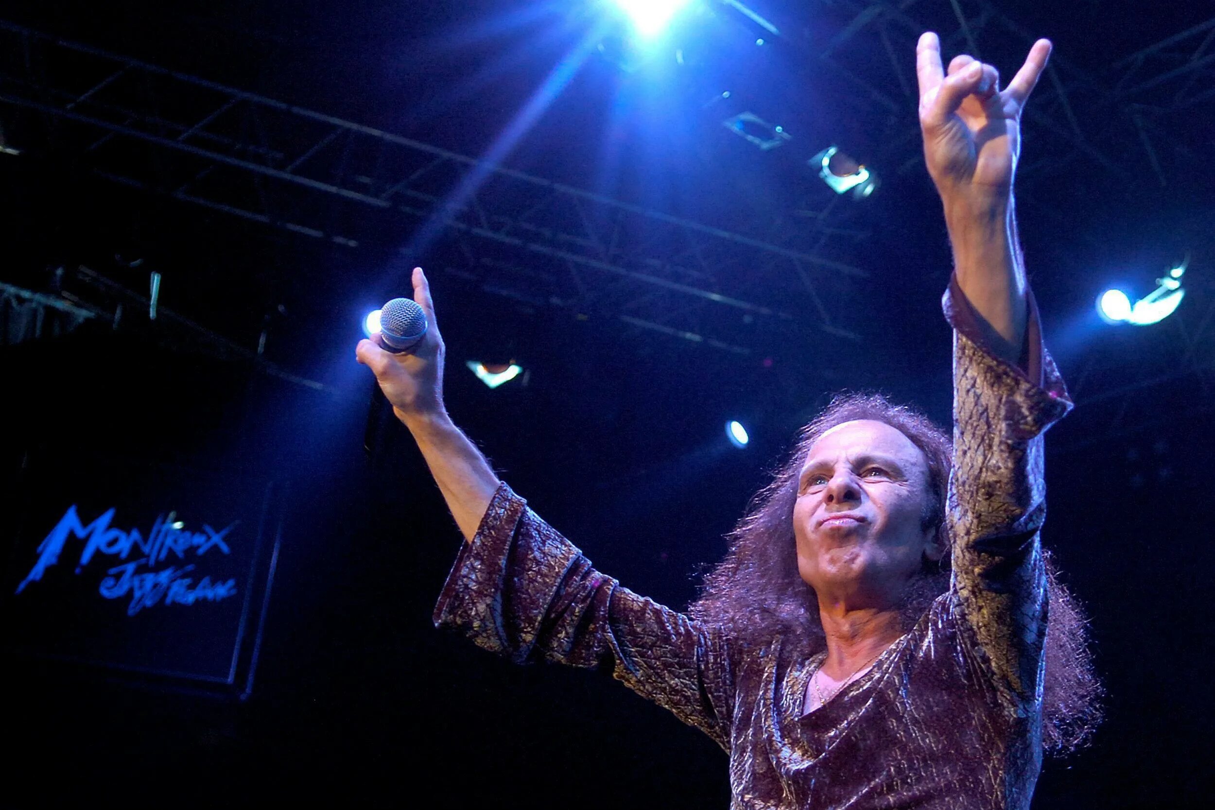 Di dio. Dio Ronnie James Dio.