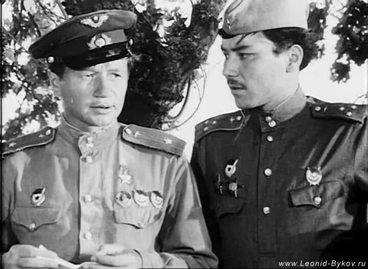 Быков, 1973. Алексей смирнов в бой идут одни старики. В бой идут одни старики ты у меня пятый. В бой идут старики фрагмент. В бой идут одни старики 1974.