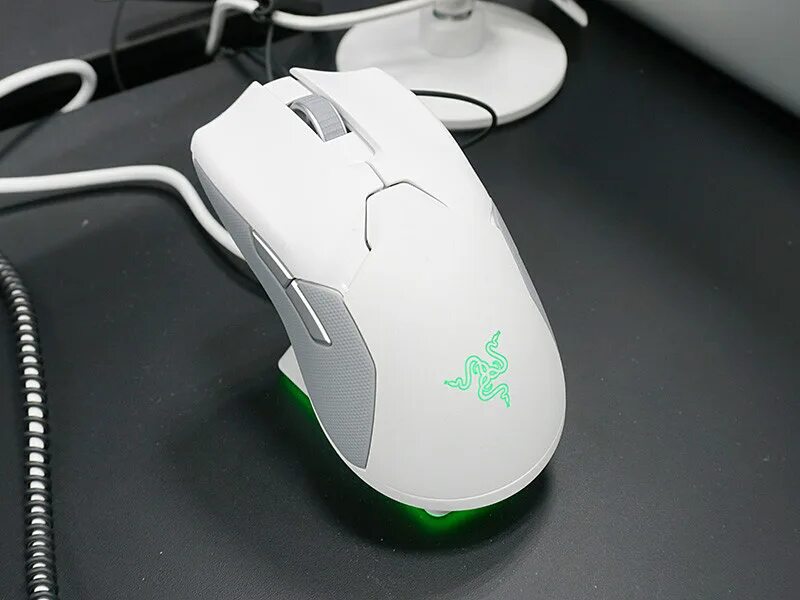 Razer Viper Ultimate & Mouse Dock - Mercury. Razer Viper Ultimate v2 White. Razer Viper Ultimate Mercury White. Razer Viper Ultimate белая. Мышь razer viper беспроводная