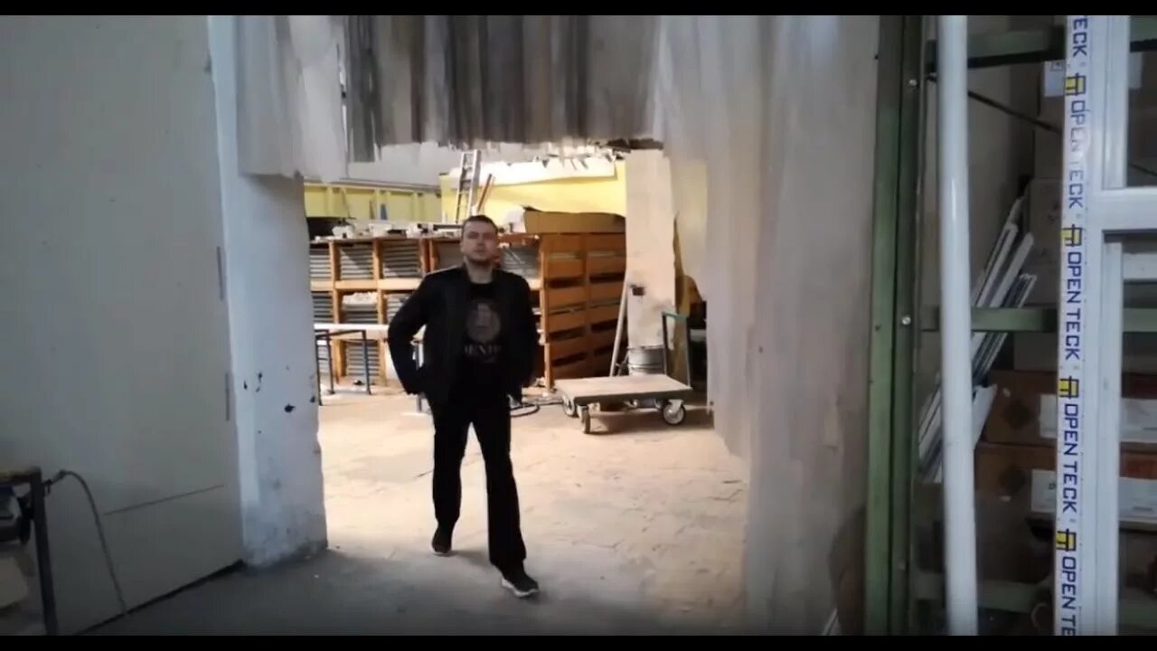 Пам парам пам парам папич. Комната папича. пам пам папич. комната папича фон.