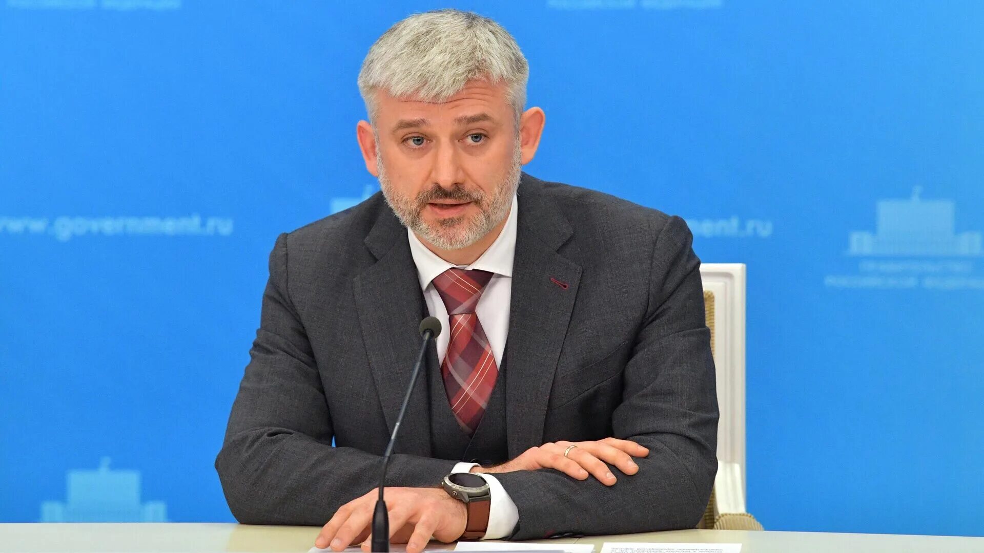 Министр транспорта фото. Евгений иванович дитрих. министр транспорта рф евгений дитрих. дитрих евгений иванович минтранс. министр транспорта рф 2025.