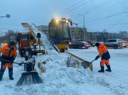 Уборка снега районе