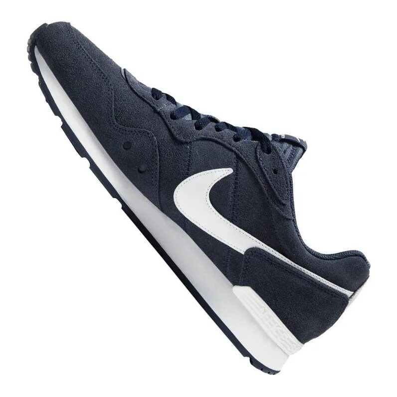 Кроссовки nike venture. Nike Venture Runner Suede cq4557-001. Nike кроссовки Venture Runner. Nike Venture Runner черные. Кроссовки Nike Venture Runner Suede cq4557-400.