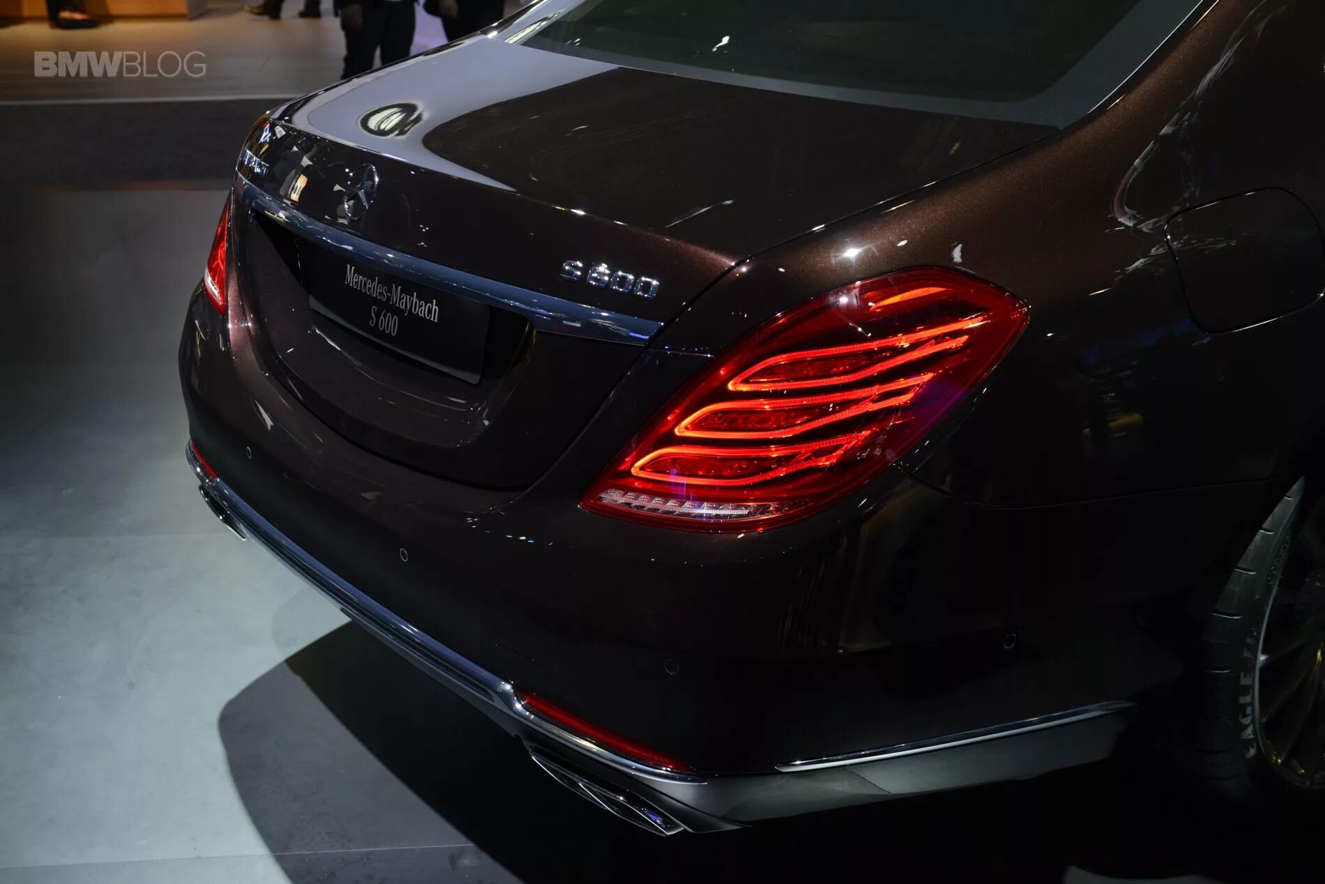 S600 цена. Майбах s600. GLA Майбах 600 фары. Майбах Император. Майбах Эмперор s600 Wallpapers.