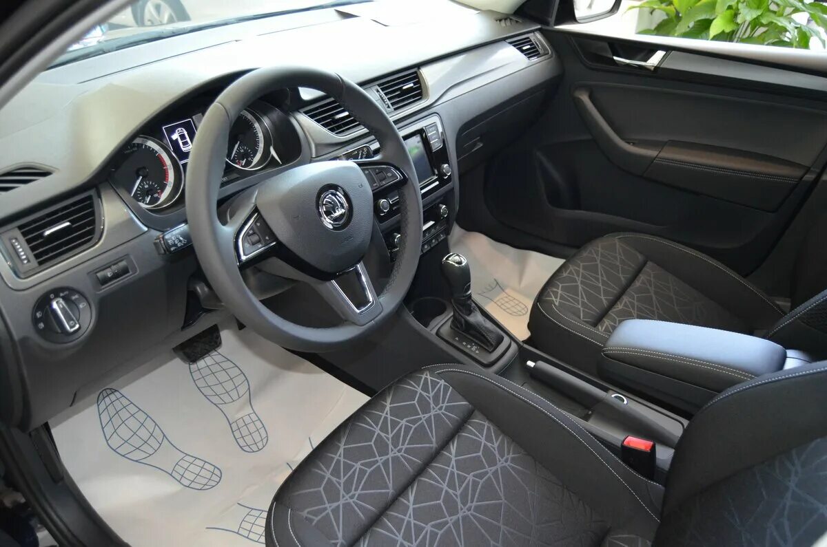 шкода стайл комплектация. шкода рапид 1. шкода стайл комплектация. рапид 1. 6 mpi новый.