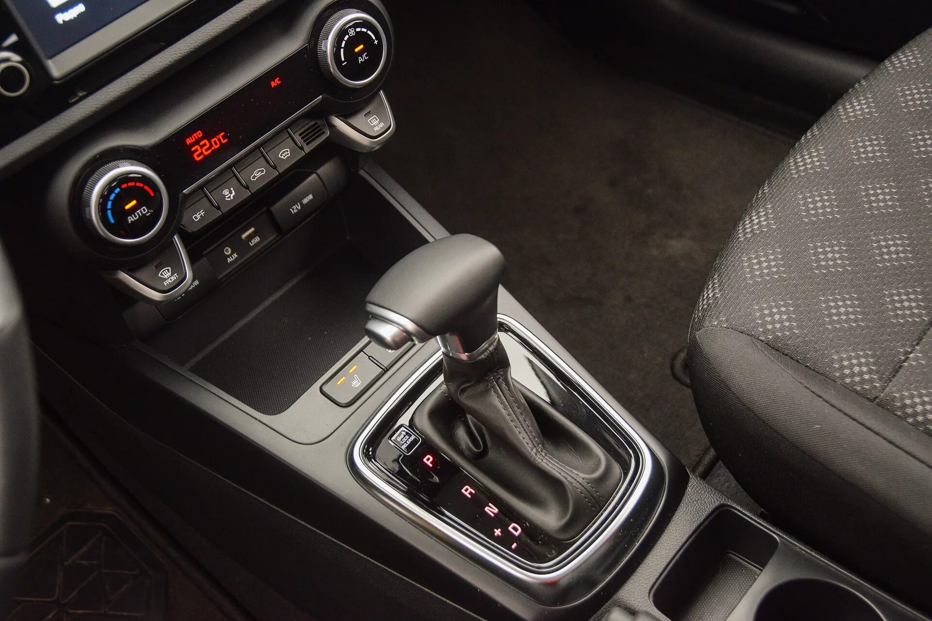 4. 6 мкпп. Коробка автомат на киа рио х лайн. Ручка акпп киа рио 4. Коробка автомат киа рио х.