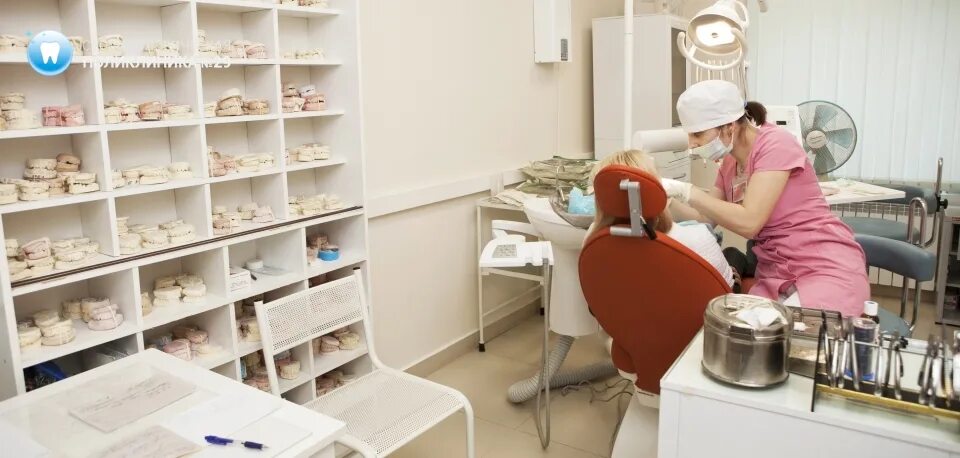 поликлиника. зубная поликлиника фрунзенского района. 3 поликлиника стоматология ижевск. сайт стоматологической поликлиники 29. быкова 8 волгоград стоматология.