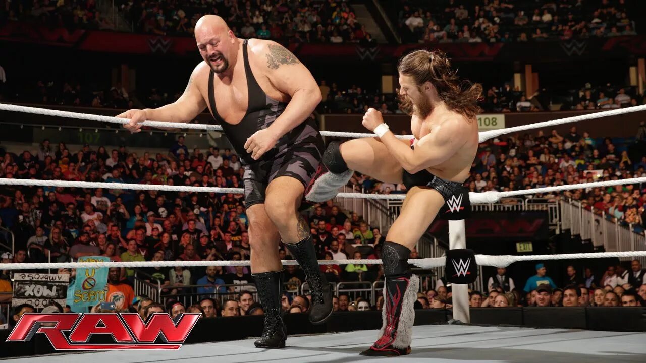 Big daniel. Биг шоу рестлер. big show vs daniel bryan. биг шоу 2015. wwe big show 2015.