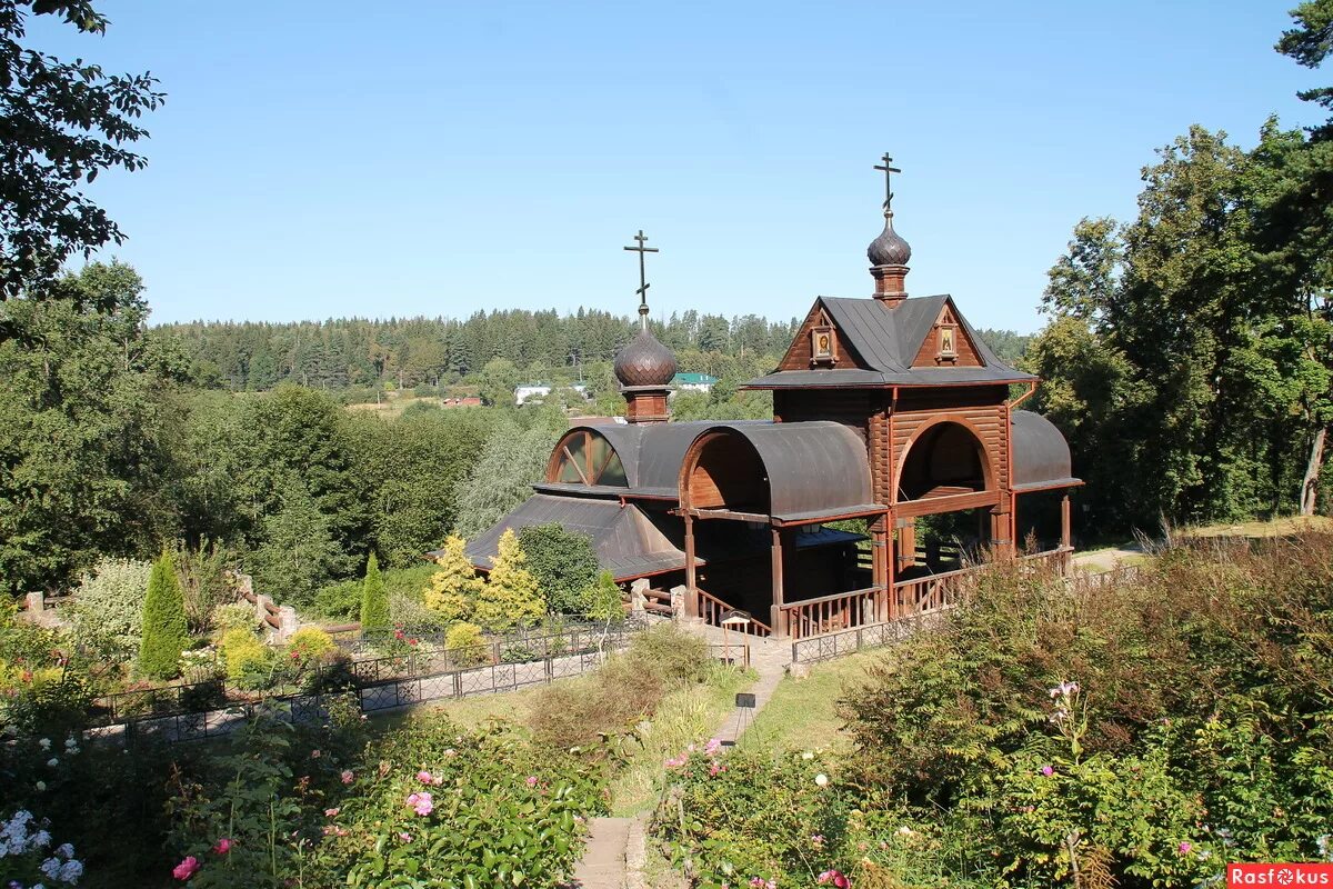 Святой источник звенигород саввино-сторожевский монастырь. Скит саввы сторожевского в звенигороде. Скит саввино-сторожевского монастыря. Купальня монастырь. Купальня монастырь.