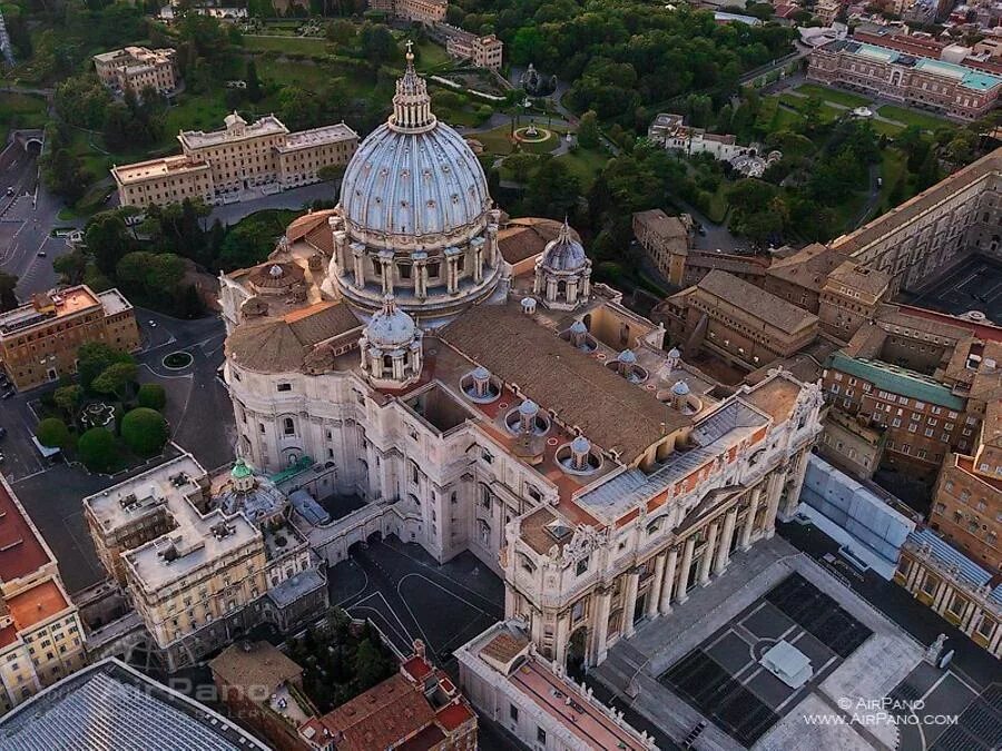 Святого петра 5. Храм Святого Петра в Риме. Храм Святого Петра в Ватикане. Базилика св Петра в Риме.