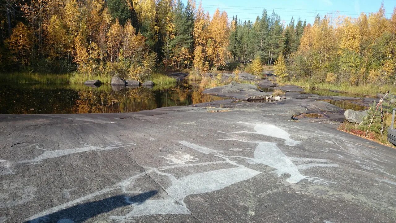 Белое море беломорск. Онежские петроглифы карелия. Петроглифы беломорского района карелия. Норвежский прогноз беломорск. Петроглифы карелии залавруга.