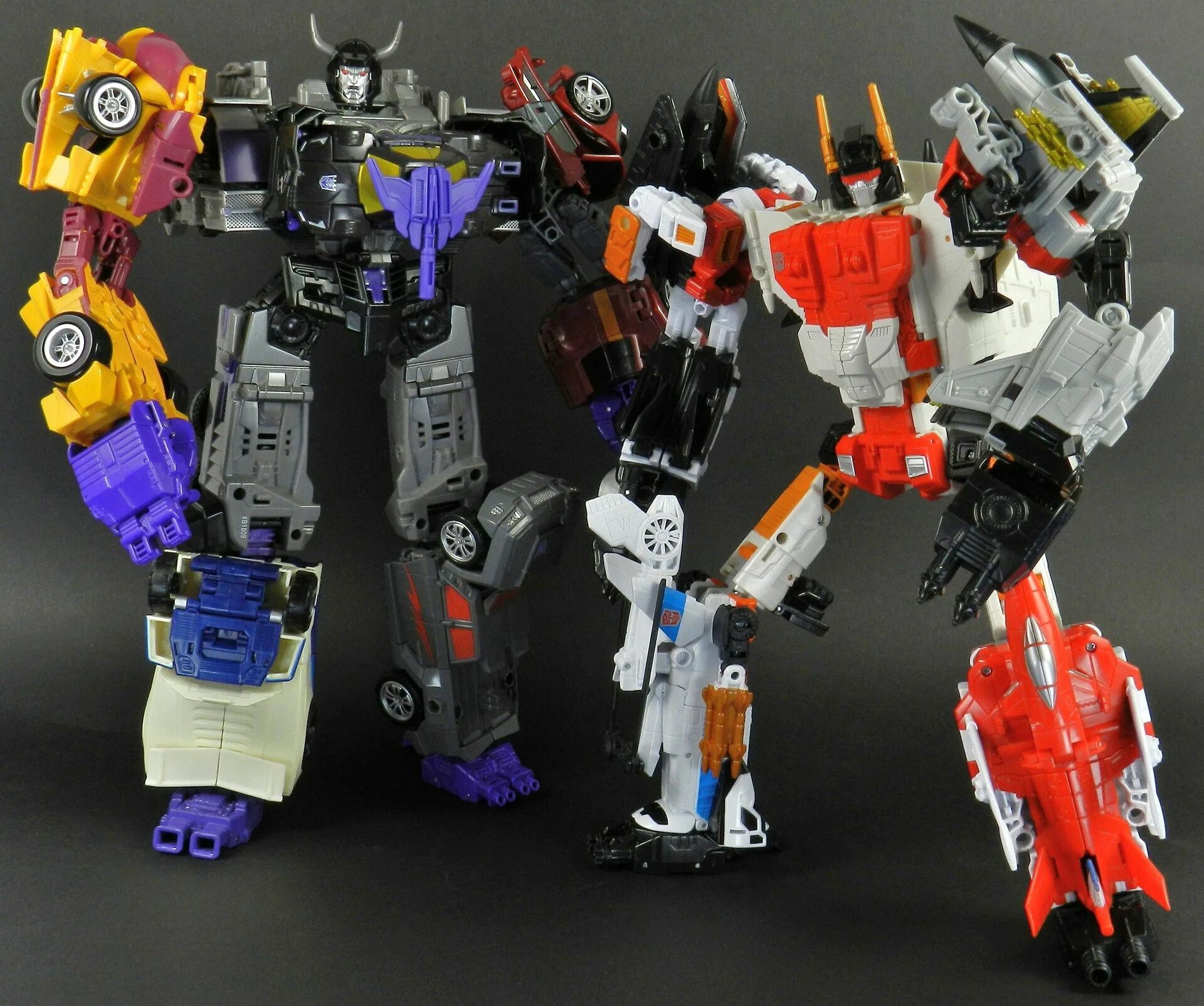 Transformers combiner wars hasbro фигурки. Трансформеры гештальт суперион. Трансформеры combiner wars. Игрушки трансформеры combiner wars. Transformers combiner wars.