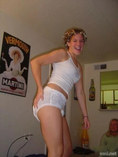 Толстые девушки в памперсах. Девушки в памперсах. Девушки в памперсах. Зрослыеженшенывподгузниках. Девушки в подгузниках.