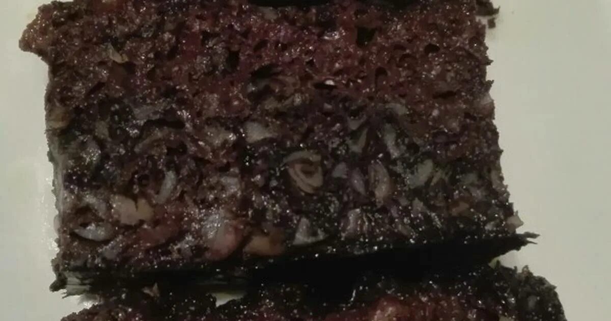 колбаса кровяная с гречневой крупой. домашняя кровяная колбаса. домашняя кровяная колбаса. домашняя колбаса кровянка. домашняя кровяная колбаса.