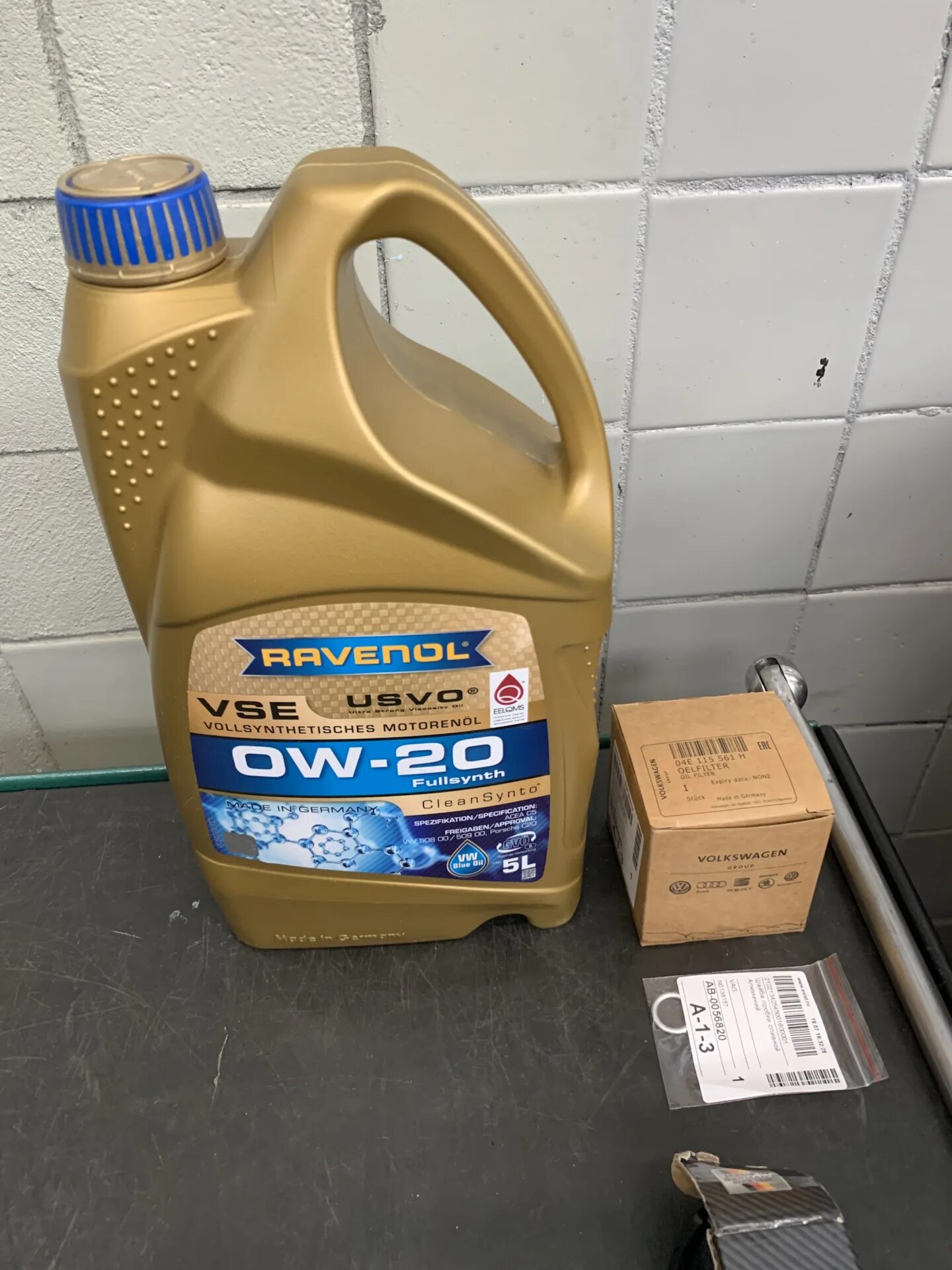 Моторное масло равенол 0w20. Ravenol 0w20 артикул 4л. Равенол 5w30 fds. Ravenol 5w20 5л. Масло ravenol ehs sae 0w-20.