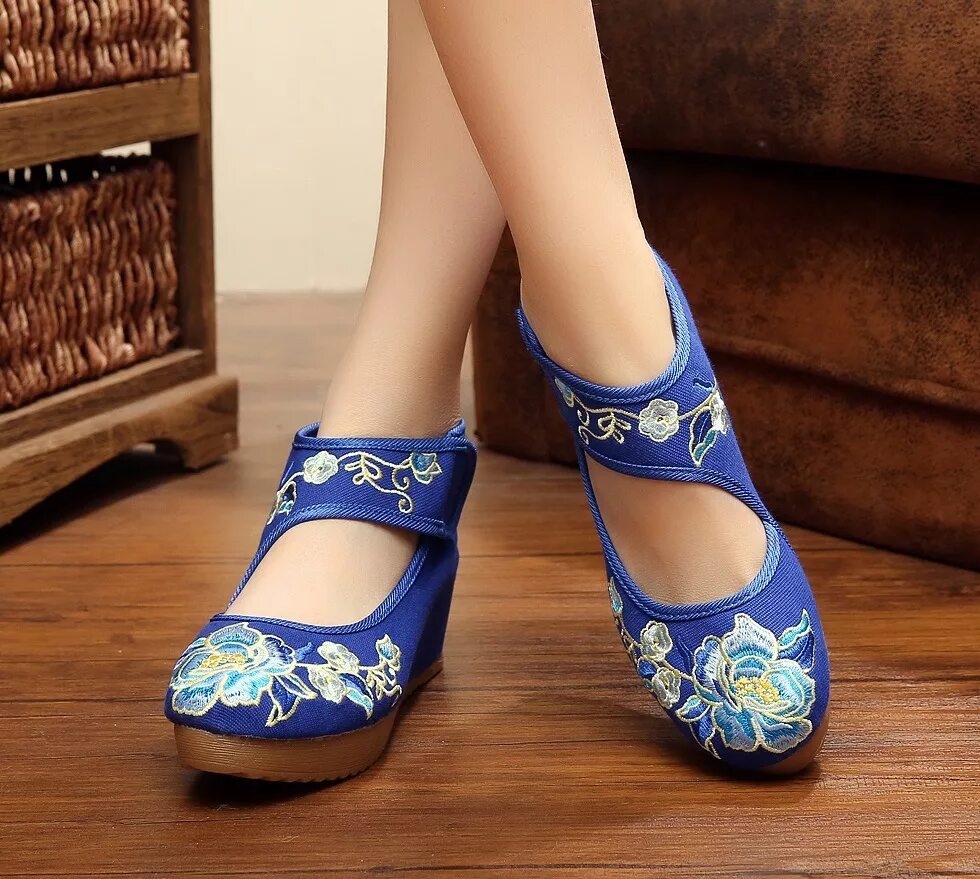 Китайские туфли. Китайская женская обувь. Обувь в стиле китаянок. Джум летняя обувь