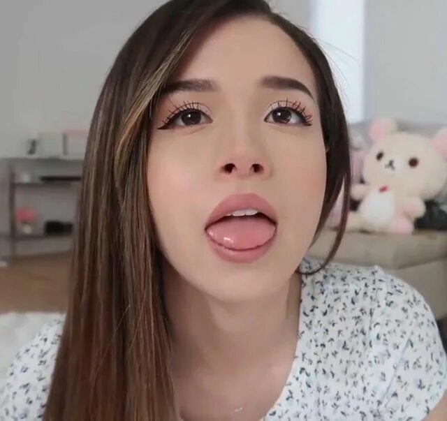 Имейн Pokimane анис. Pokimane онлифанс. Иман Pokimane. Иман Pokimane анис. Deepfake стримерш