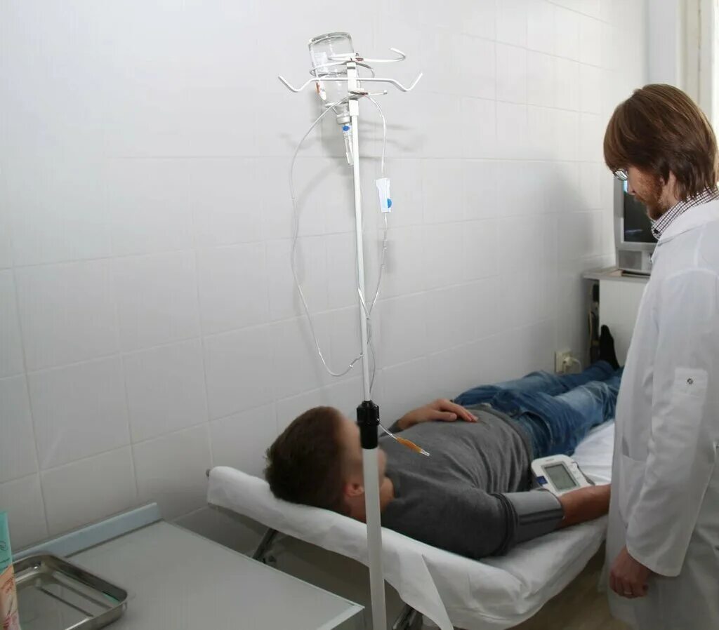 Наркологическая больница. Как лежат в наркологии. Наркологическая клиника. Наркологический диспансер ульяновск полбина. Наркодиспансер алкоголизм.