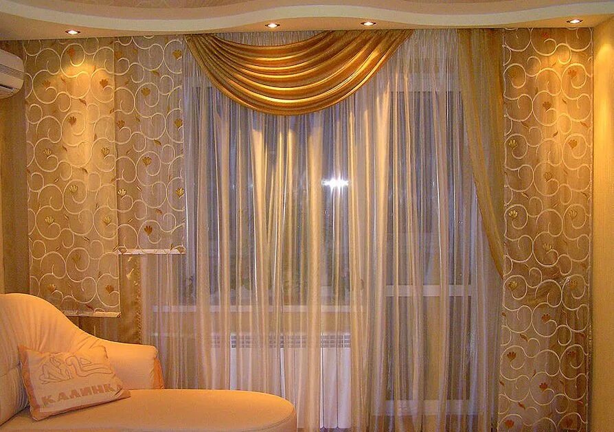 Шторы в зал из органзы. Органза в интерьере. Органза в гостиную. Тюль в интерьере. Органза в гостиную.